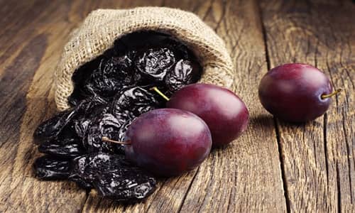 Dried plum Benefits